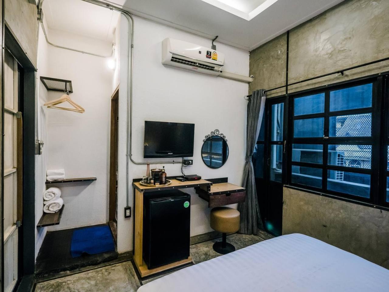 Zeds Hostel Bangkok Buitenkant foto